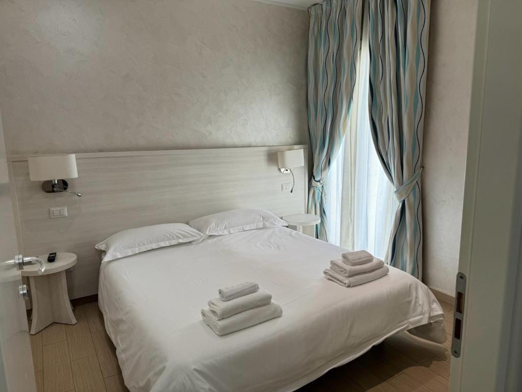 Marina Beach Aparthotel リミニ エクステリア 写真