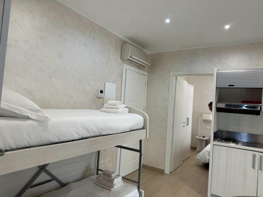 Marina Beach Aparthotel リミニ エクステリア 写真