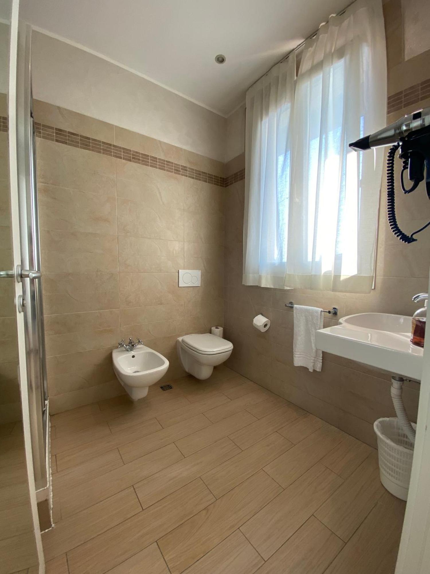 Marina Beach Aparthotel リミニ エクステリア 写真